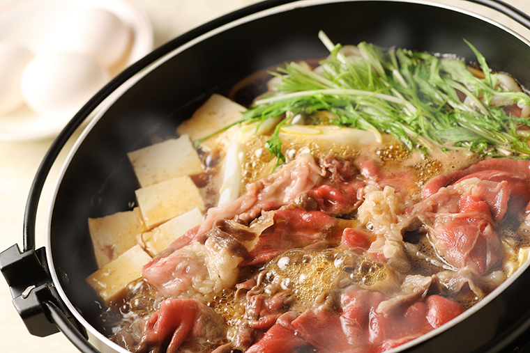 スーパーマーケットの肉売り場イメージ