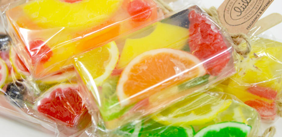 【自立支援】まるでスイーツ工房！リィリィのフルーツキャンディバーソープが生まれる場所を訪ねてみた